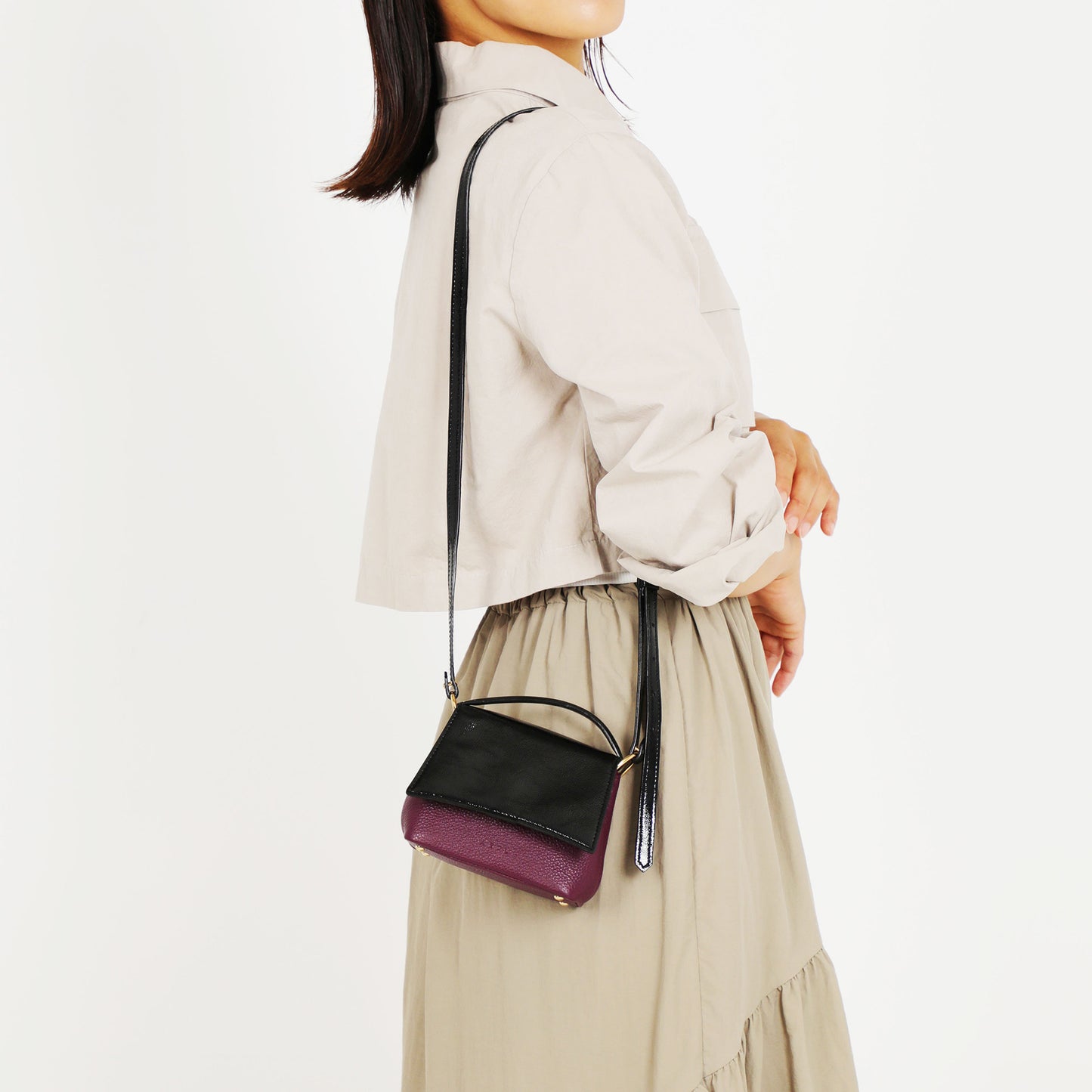 Side tucked body / サイドタックボディ
